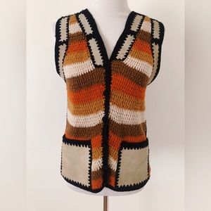 Vintage 70s Suede and Crochet Knit Vest Top / Vintage Crochet Knit Button Up Top